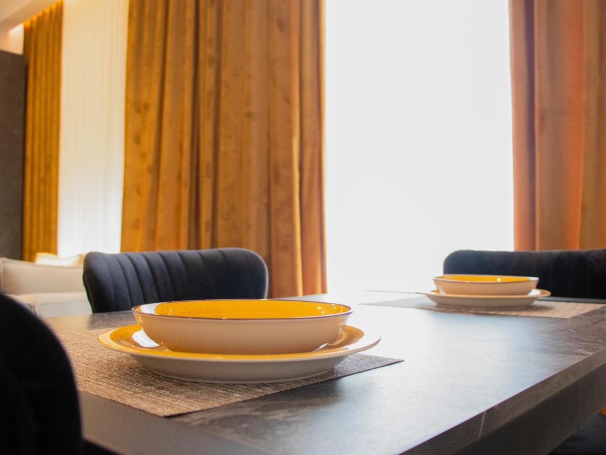 Luxury Rooftop 23 Bed & Breakfast
